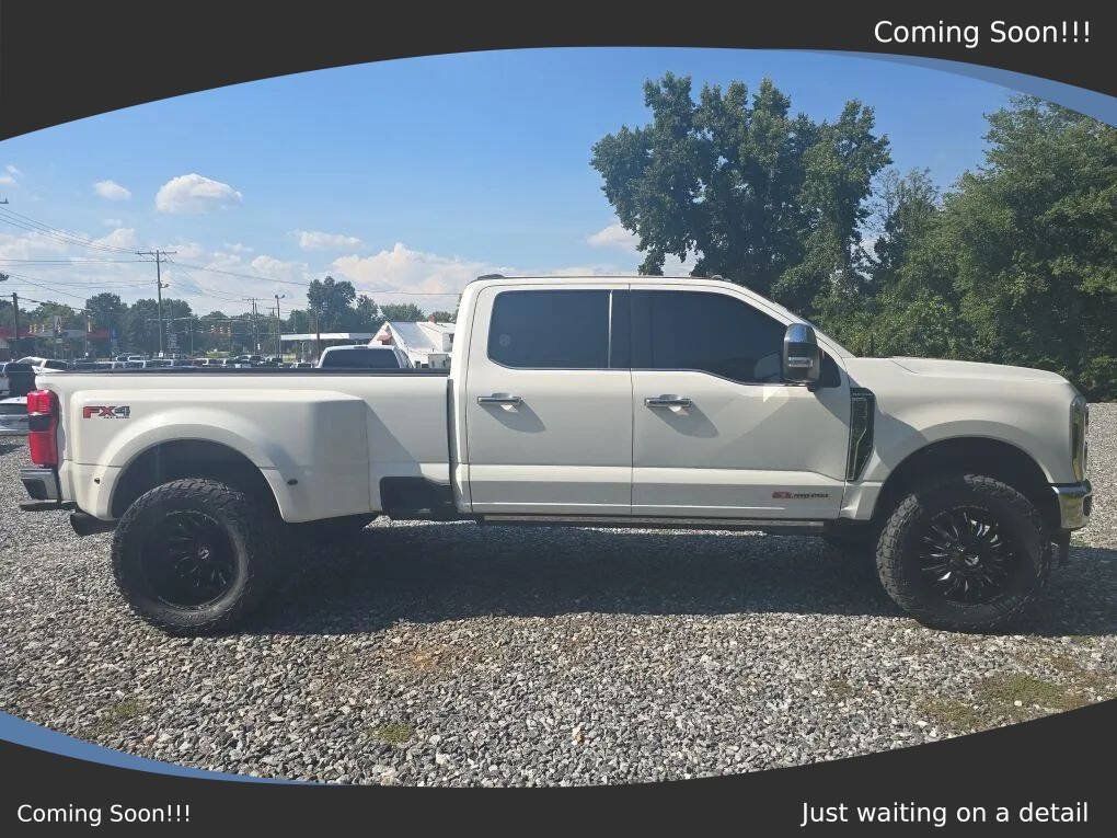 Used 2024 Ford F350 Platinum AWD/4WD image 7