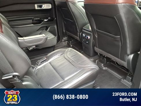 Certified 2023 Ford Explorer Platinum w/ Technology Package image 11