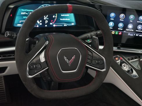 Used 2023 Chevrolet Corvette Stingray Premium Conv w/ Z51 Performance Package RWD image 16