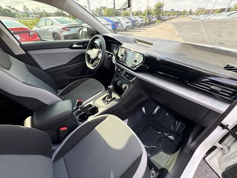 Used 2022 Volkswagen Taos S FWD image 22