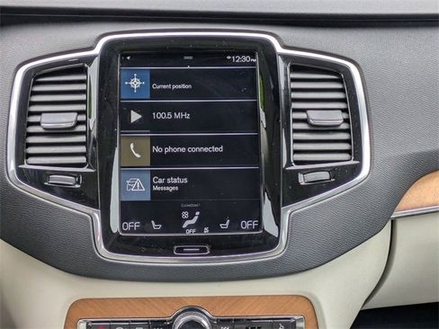 Used 2022 Volvo XC90 T6 Momentum w/ Advanced Package image 19