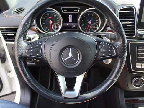 Used 2018 Mercedes-Benz GLS 550 4MATIC image 20