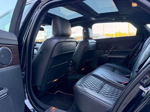 Used 2017 Jaguar XJ L Portfolio image 6