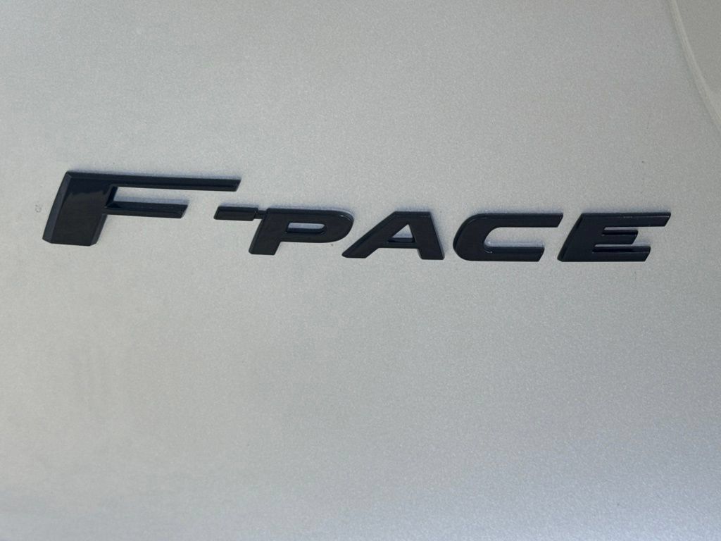 Used 2023 Jaguar F-PACE S AWD/4WD image 39