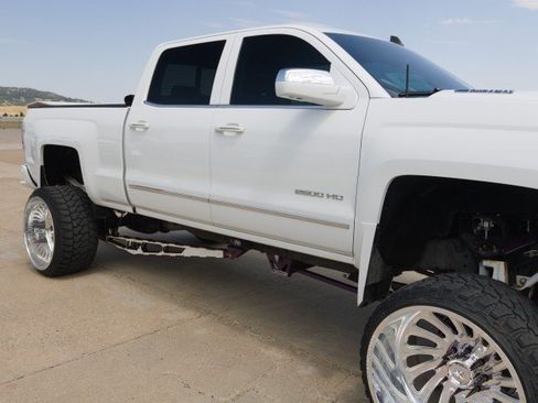 Used 2015 Chevrolet Silverado 2500 LTZ w/ Duramax Plus Package AWD/4WD image 11