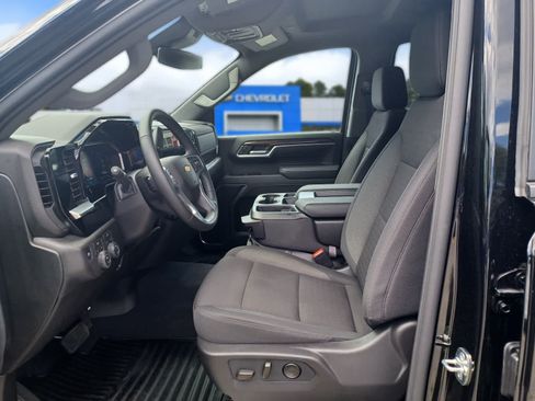 Used 2026 Chevrolet Silverado 1500 LT AWD/4WD image 7