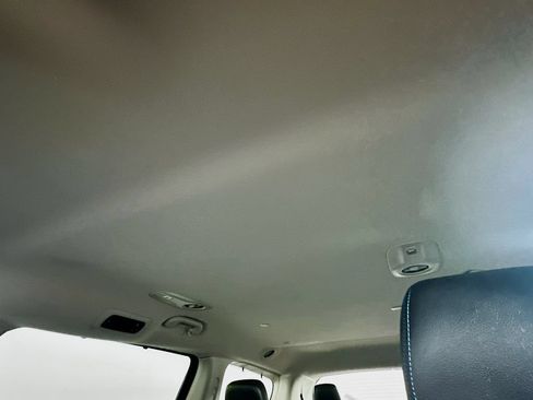 Used 2021 Chrysler Pacifica Touring-L FWD image 21