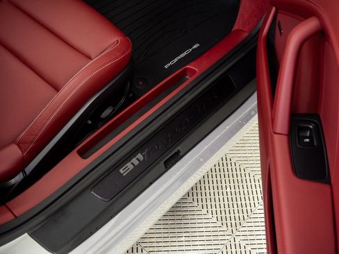 Used 2025 Porsche 911 Targa 4 GTS image 23