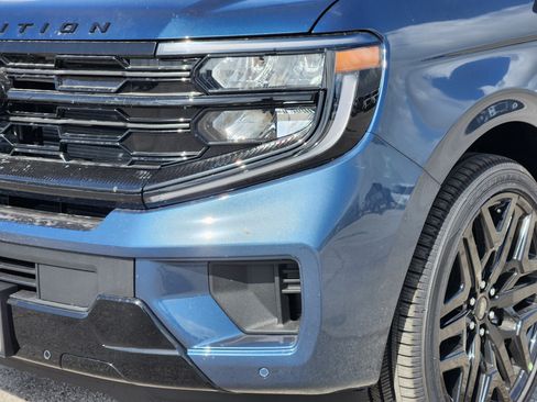 New 2027 Ford Expedition Platinum w/ Stealth Performance Package AWD/4WD image 6