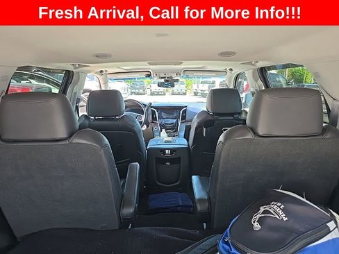 Used 2019 Cadillac Escalade Luxury AWD/4WD image 26