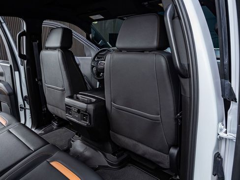 Used 2024 GMC Sierra 1500 AT4 w/ Technology Package image 32