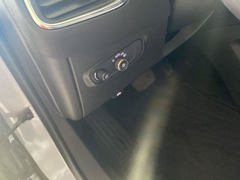 Used 2024 Chevrolet Equinox LS FWD image 18