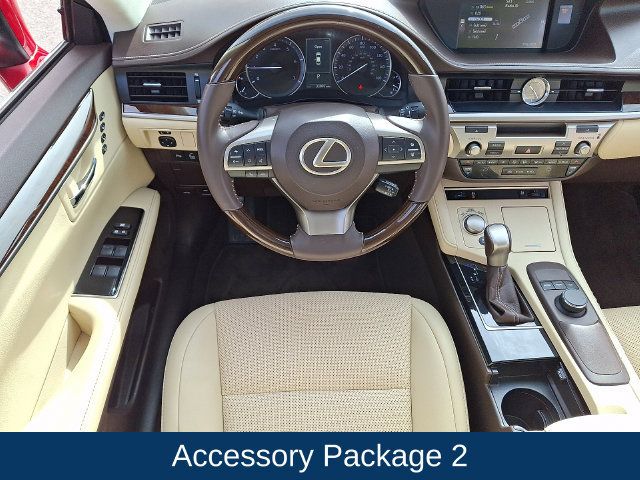 Used 2016 Lexus ES 350 w/ Premium Package w/Wood Trim FWD image 3