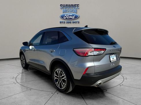 Used 2022 Ford Escape SEL image 7