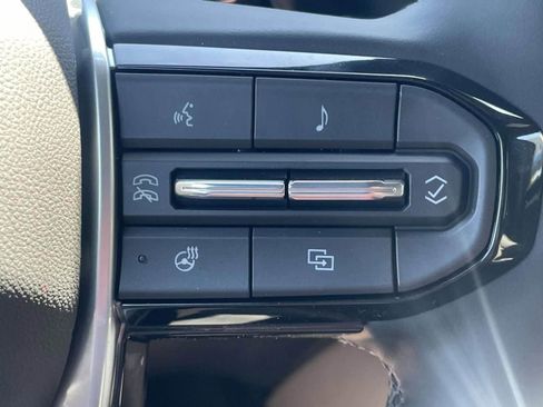 New 2026 Chevrolet Colorado ZR2 AWD/4WD image 16