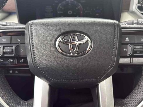 Used 2023 Toyota Sequoia Capstone image 21