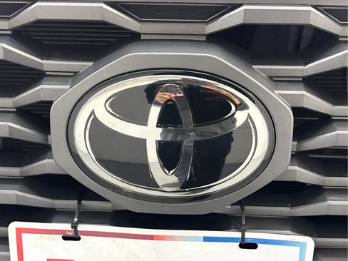 Used 2020 Toyota Tacoma TRD Off-Road image 35