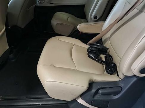 Used 2021 Toyota Sienna XLE FWD image 9
