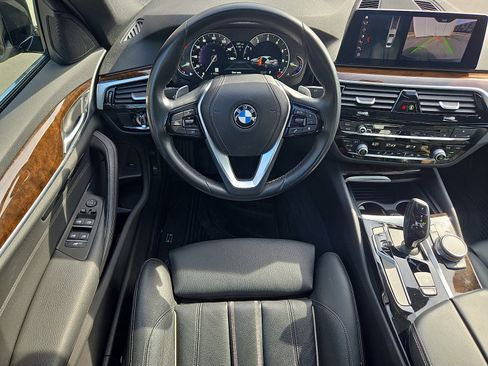 Used 2019 BMW 540i xDrive image 11