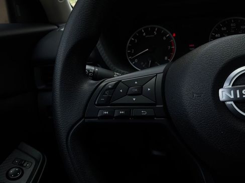 Used 2025 Nissan Sentra S FWD image 29