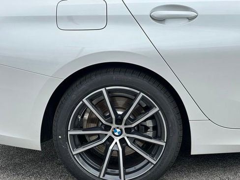 Certified 2022 BMW 330i xDrive Sedan w/ Premium Package 2 image 9