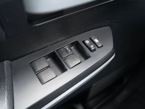 Used 2017 Toyota Tundra SR5 image 13