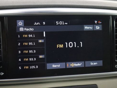 Used 2021 Kia Sportage EX w/ EX Technology Package FWD image 32
