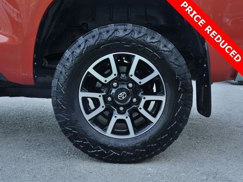 Used 2016 Toyota Tundra SR5 image 11