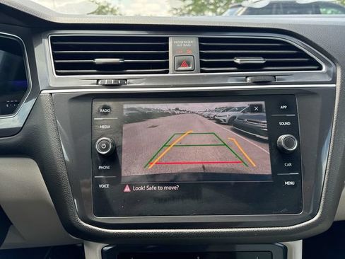 Certified 2024 Volkswagen Tiguan SE R-Line AWD/4WD image 14