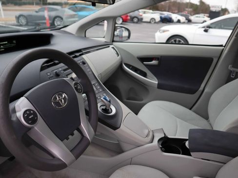 Used 2010 Toyota Prius Two image 17