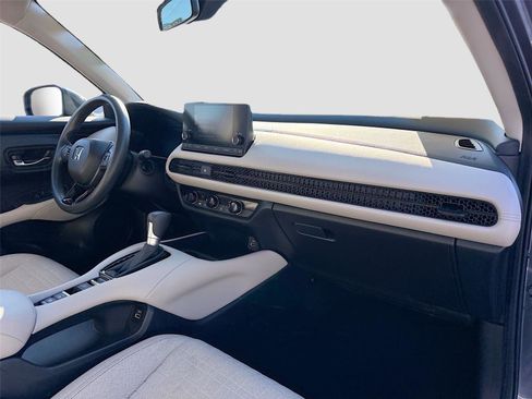 Certified 2023 Honda HR-V LX image 30