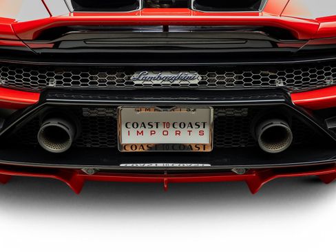 Used 2020 Lamborghini Huracan EVO RWD image 16