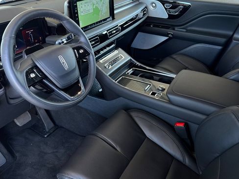 New 2026 Lincoln Aviator Reserve AWD/4WD image 9