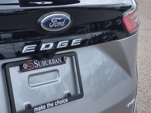 Used 2021 Ford Edge SEL w/ Convenience Package AWD/4WD image 13