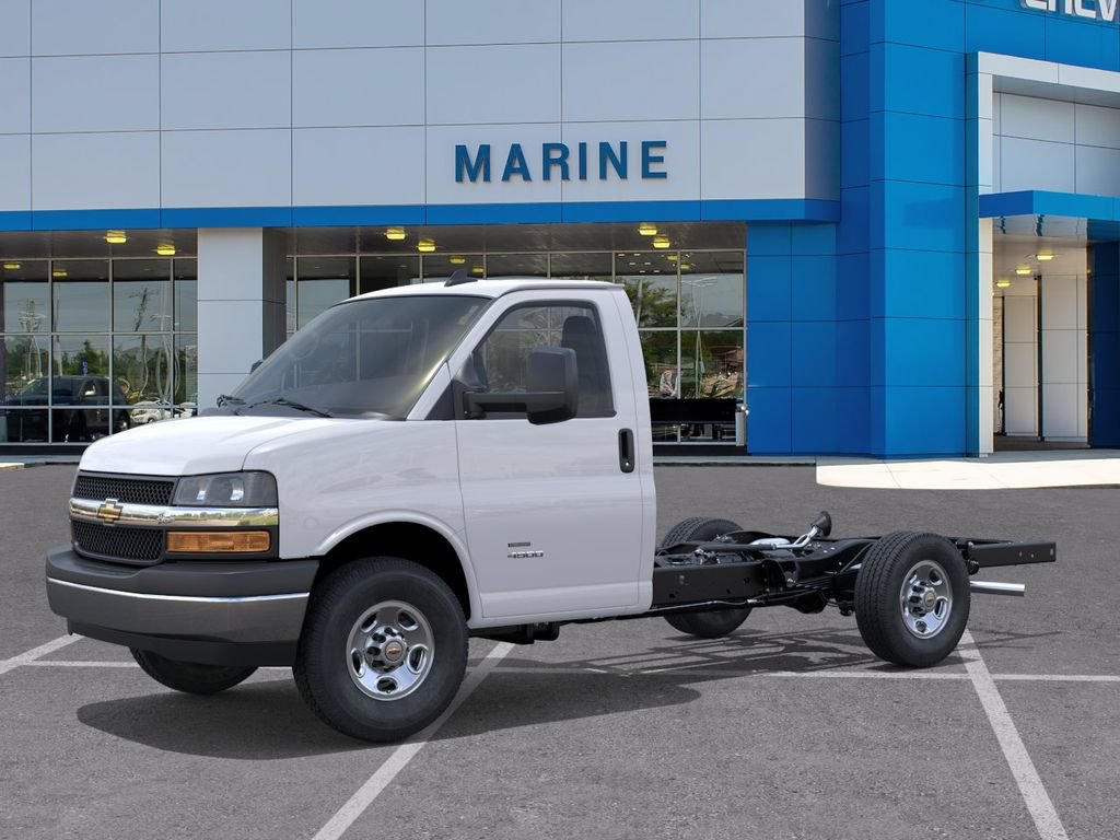New 2026 Chevrolet Express 3500 w/ Power Convenience Package RWD image 2