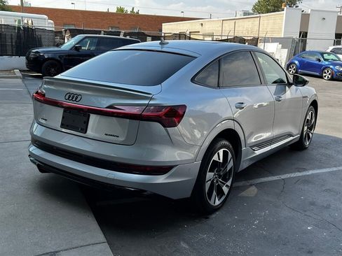 Used 2022 Audi e-tron Premium w/ Convenience Plus Package AWD/4WD image 7