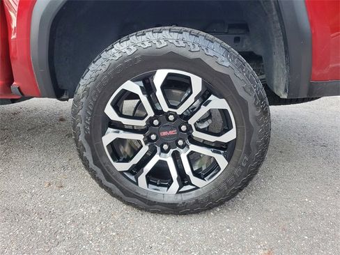 Used 2025 GMC Canyon AT4 w/ Nightfall Edition image 5