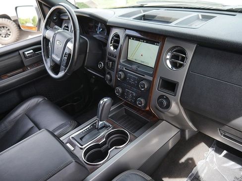 Used 2016 Ford Expedition Platinum AWD/4WD image 64