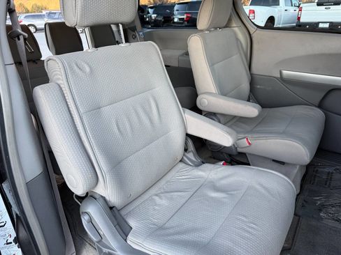 Used 2008 Nissan Quest S w/ Seat Pkg image 20