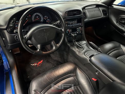 Used 2002 Chevrolet Corvette Convertible w/ Preferred Equipment Group2 RWD image 23