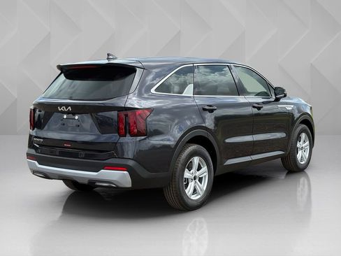 New 2026 Kia Sorento LX FWD image 5