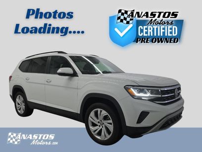 Used 2023 Volkswagen Atlas SE w/ Panoramic Sunroof Package