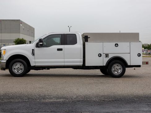 Used 2017 Ford F350 XL RWD image 4