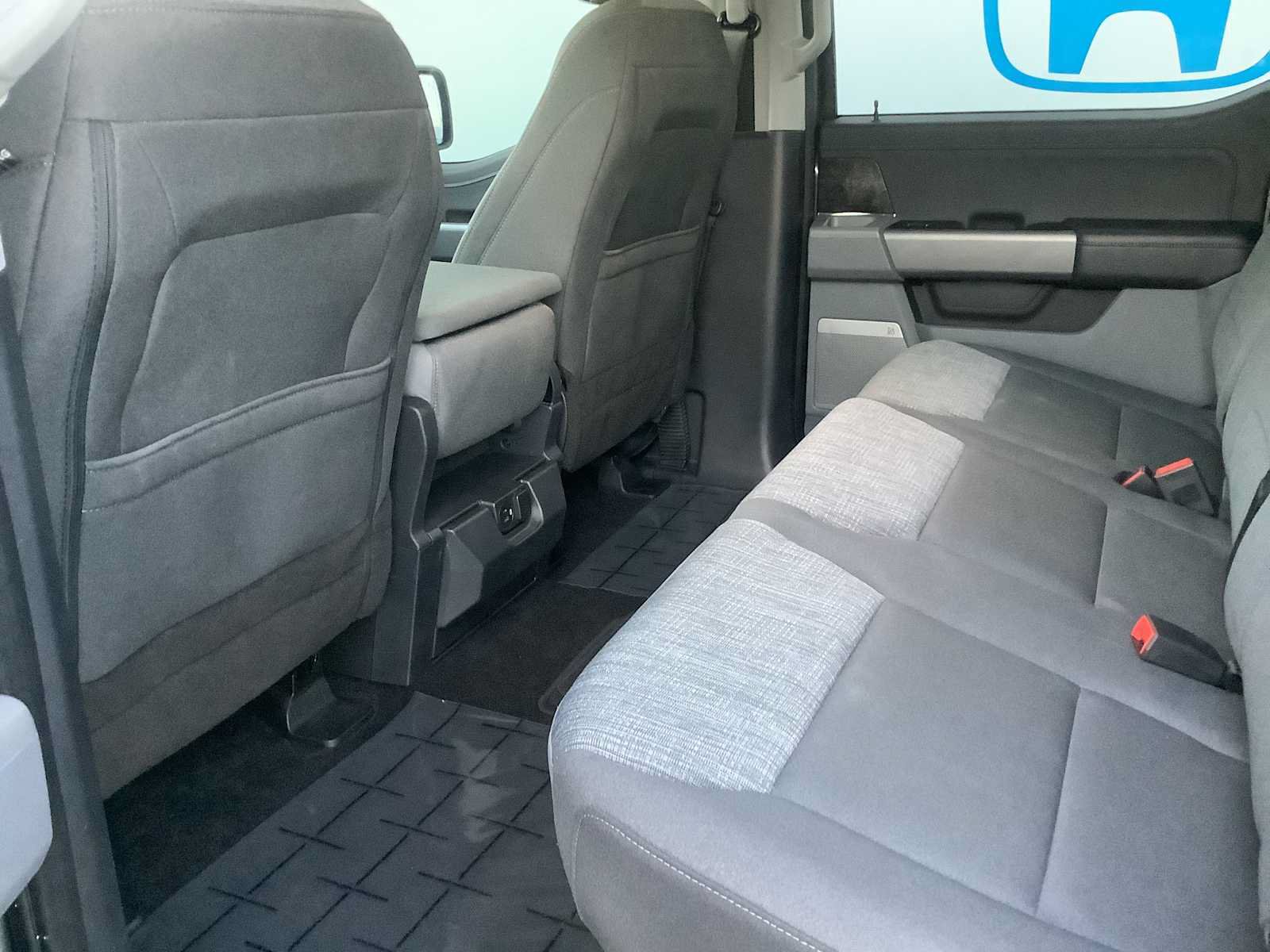 Used 2022 Ford F150 XLT w/ Equipment Group 302A High AWD/4WD image 12