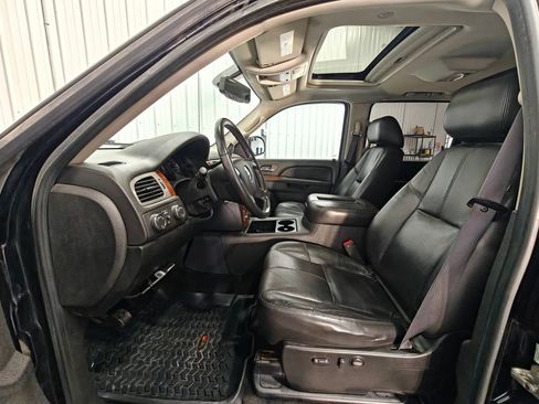 Used 2011 Chevrolet Silverado 1500 LTZ AWD/4WD image 32