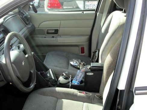 Used 2011 Ford Crown Victoria Police Interceptor w/ Trunk Pack image 5