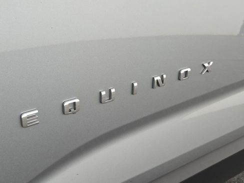 Used 2025 Chevrolet Equinox LT image 37