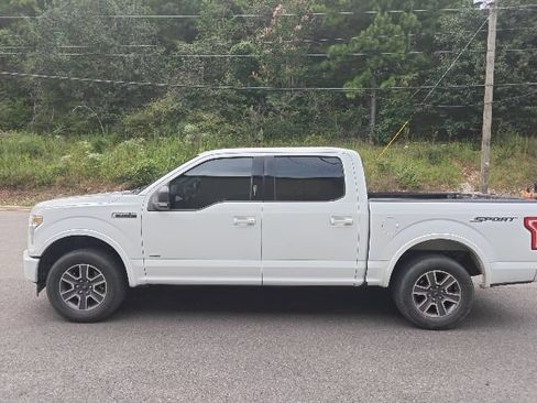 Used 2017 Ford F150 XLT w/ Equipment Group 302A Luxury RWD image 6