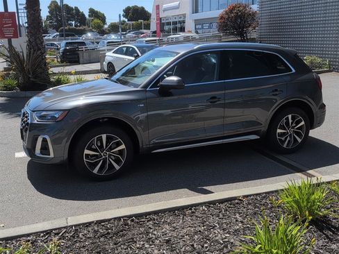 Used 2023 Audi Q5 2.0T Premium Plus w/ Premium Plus Package AWD/4WD image 8