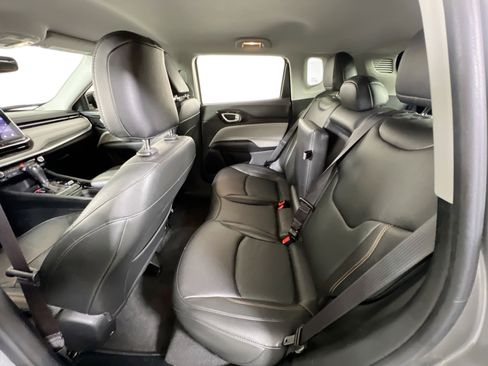 Used 2022 Jeep Compass Limited image 21